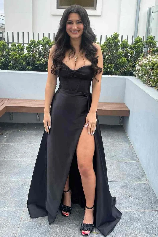 Black A-Line Strapless V-Neck Sleeveless Satin Pleated Long Prom Dress